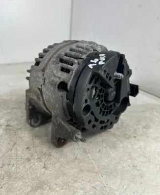 Skoda Fabia Mk2 (5J) Generator/alternator 06F903023D 0124325130