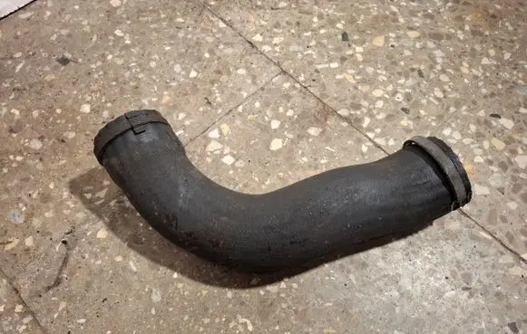 Volvo S60 Intercooler hose/pipe 31338092