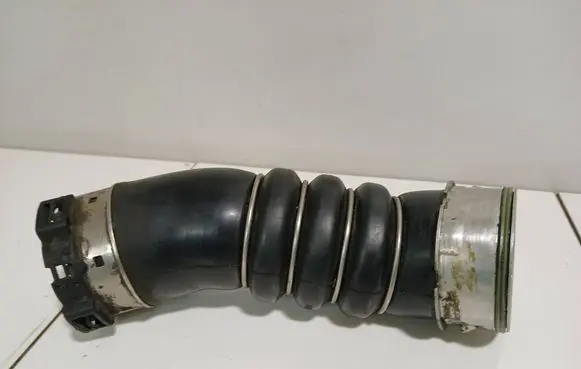 BMW 1 E81 E87 Intercooler hose/pipe