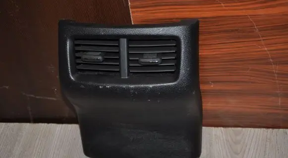 Dodge Challenger Rear air vent grill AF85510DX9007 KLEP335