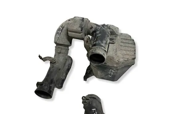 Honda Accord Intake resonator 