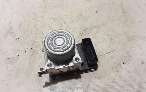 Volvo S90, V90 ABS Pump 31680101