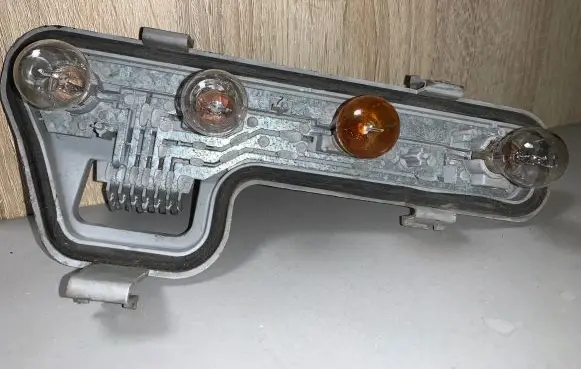 Opel Zafira A Tail light bulb cover holder 2P25248