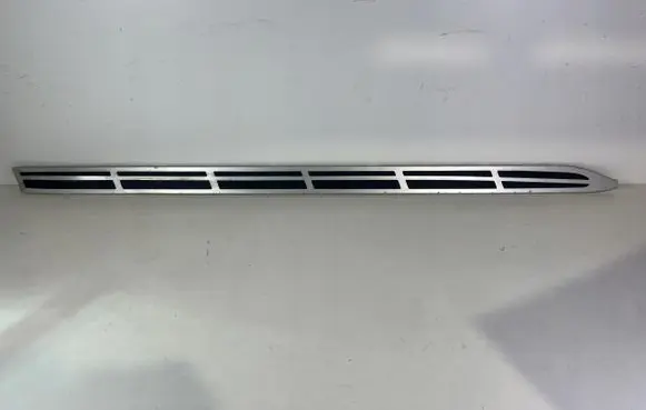 BMW X7 G07 Front sill (body part) 51777468101