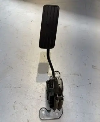 Subaru Outback Accelerator throttle pedal 36010AG061 08G24 1988000181