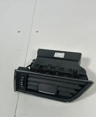 Skoda Superb B8 (3V) Dashboard side air vent grill/cover trim 3V0819701C