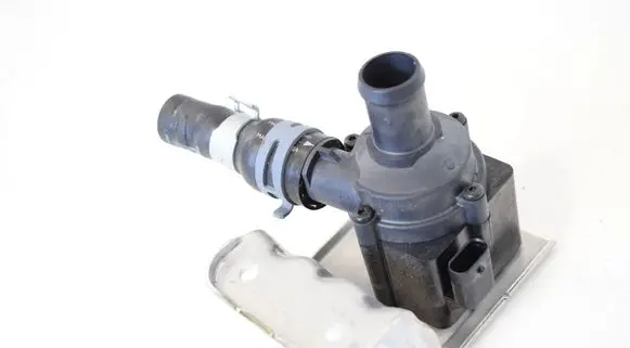 Audi Q7 4M Electric auxiliary coolant/water pump 06H121601M