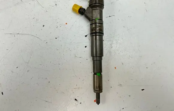 BMW X5 E53 Fuel injector 7789661