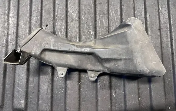 Lexus GS 300 350 430 450H Brake cooling air channel/duct 5320930270 5328630050