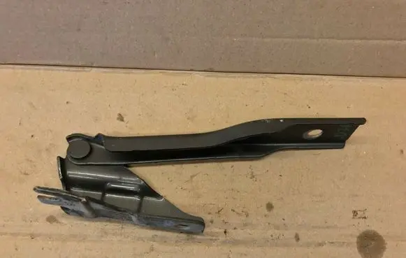 Volkswagen Polo V 6R Engine bonnet/hood hinges 6R0823301A