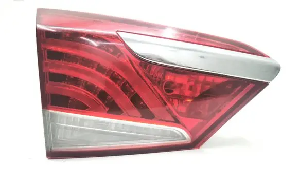 Hyundai i40 Tailgate rear/tail lights 924033Z000