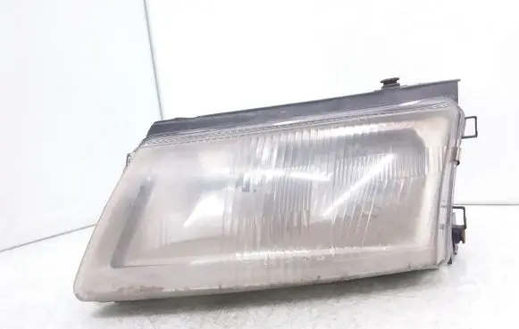 Volkswagen PASSAT B5 Headlight/headlamp