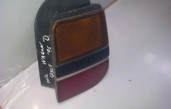 Mitsubishi Space Wagon Rear/tail lights