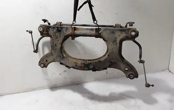 Land Rover Evoque I Rear axle beam LR096550