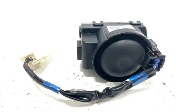 Toyota Land Cruiser (J120) Alarm system siren 8904060020 2370002840 4S5393T1D