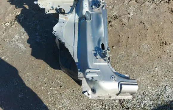 Ford Ranger Pillar (middle) 