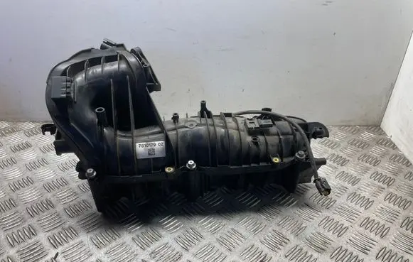 BMW 1 E81 E87 Intake manifold 7810179