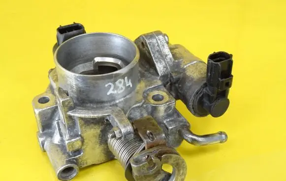 Mazda 3 I Throttle valve 1985001260 ZJ0118911