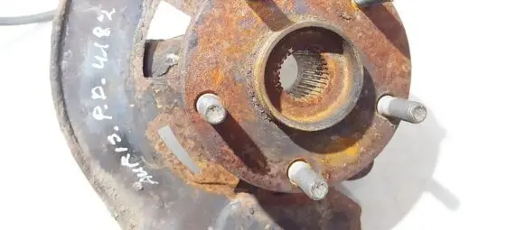 Toyota Auris 150 Front wheel hub