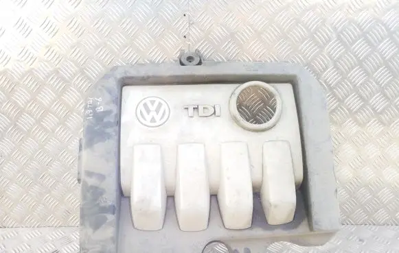 Volkswagen PASSAT B6 Engine cover (trim) 03G103925