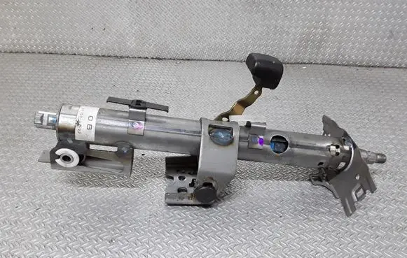 Toyota Yaris Steering wheel axle