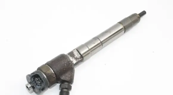 Maserati Quattroporte Fuel injector 35062015F 0445110523