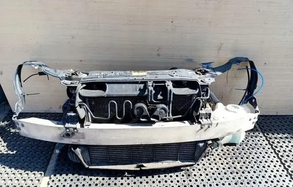 Mercedes-Benz C W203 Radiator support slam panel