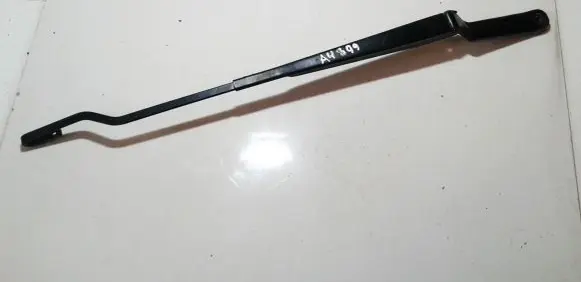 Volkswagen Golf IV Front wiper blade arm 183323