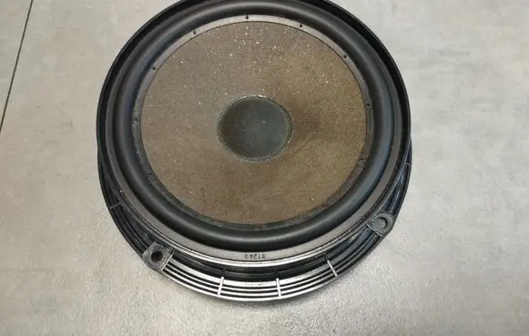 Seat Altea XL Front door speaker 1P0035411