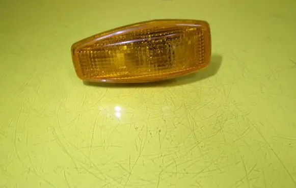 KIA Carens I Front fender indicator light 92303-3B1