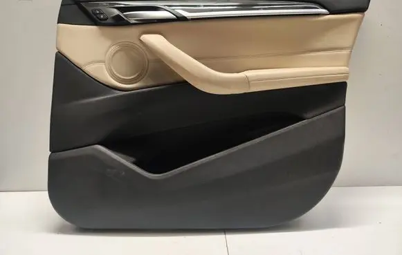 BMW X1 F48 F49 Front door card panel trim 70264641 2955639 6812250