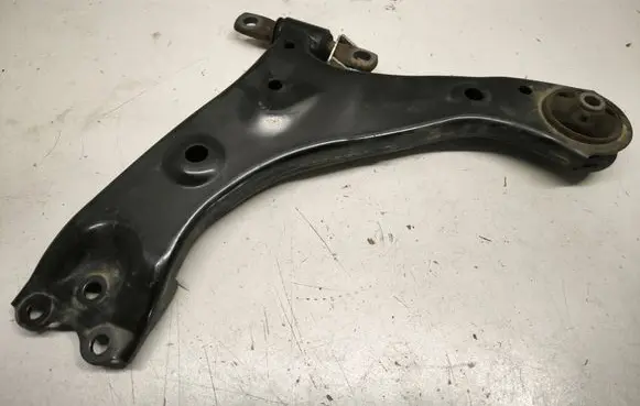 Lexus RX V Front lower control arm/wishbone Y0309109