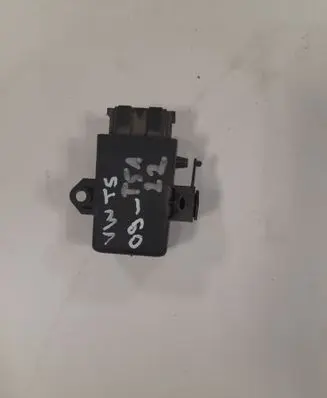 Volkswagen Transporter - Caravelle T5 Seat heating relay 1K0959772