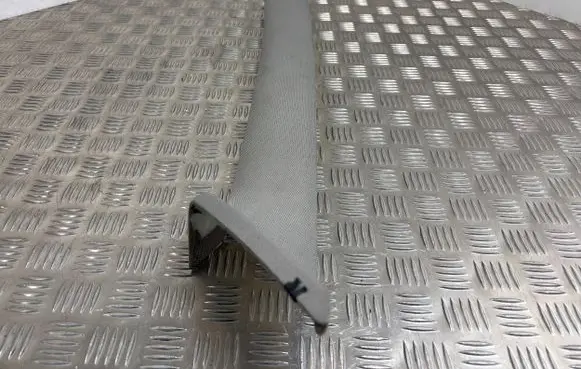 BMW 2 F46 (B) pillar trim (top) 14065410 7329583 9510610718