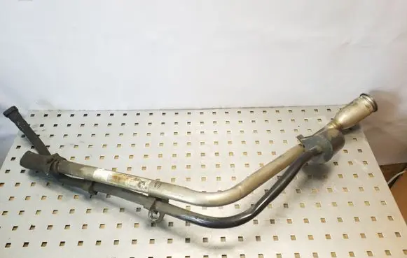 Fuel tank filler neck pipe