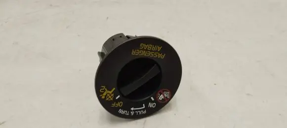 Passenger airbag on/off switch