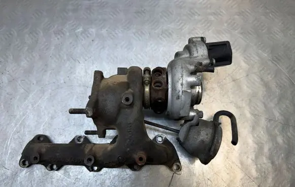 Volkswagen Golf VI Turbo 03C145702A 4937301003