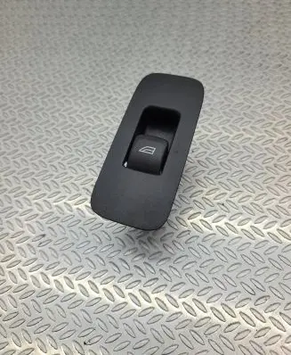 Volvo V40 Electric window control switch 31394840