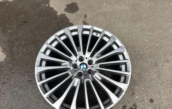 BMW X7 G07 R22 alloy rim 6885144