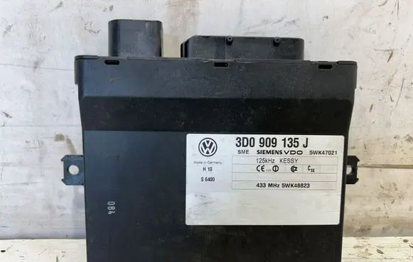 Volkswagen Touareg I Comfort/convenience module 5WK48823 5WK47021 3D0909135J