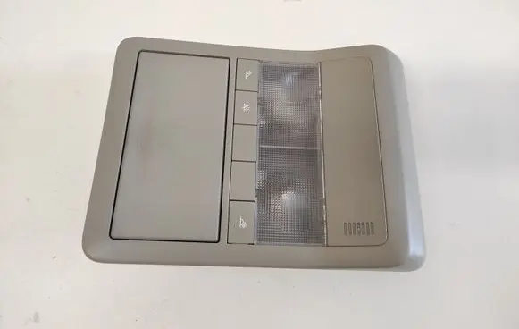 Chevrolet Captiva Front seat light