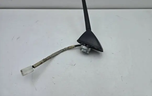 Toyota Prius (XW30) Radio antenna V308998C