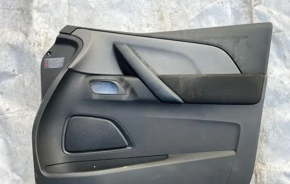 Citroen C4 II Picasso Front door card panel trim 3272000A0ZD 98125283YC