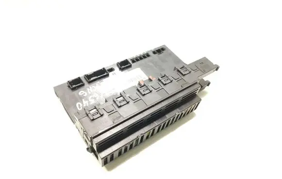 Mercedes-Benz E W211 Fuse module 2115455601 5DK008047