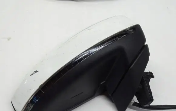 Audi TT TTS RS Mk3 8S Front door electric wing mirror