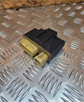 Peugeot 308 Glow plug pre-heat relay 9662570880 A4804095