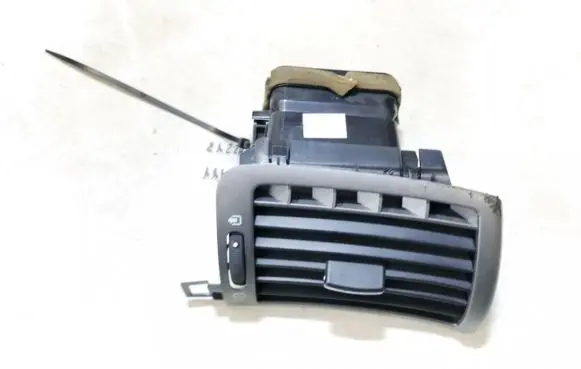 Peugeot 407 Dash center air vent grill 9644589377