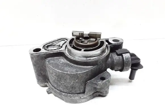 Volvo S40 Vacuum pump