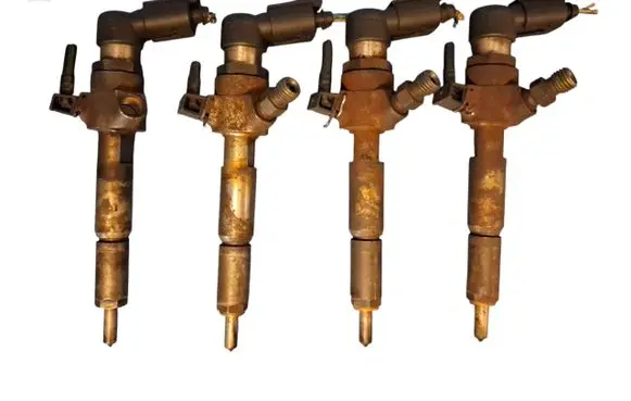 Ford Focus Fuel injectors set 4M5Q9F593AD
