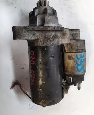 Volkswagen Touareg I Starter motor 070911023B